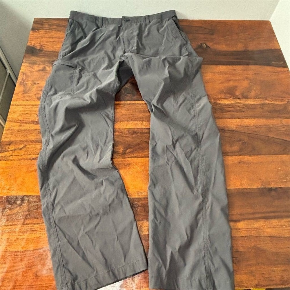 UBtech Men's Gray Classic‎ Fit Casual Pants Size 36x34